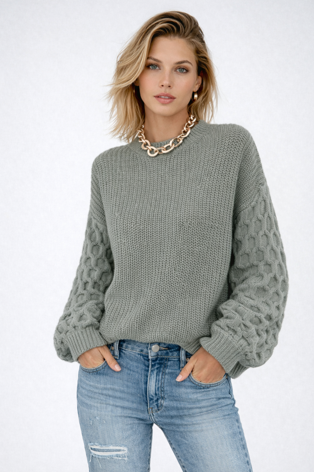 Strikket sweater til kvinder med struktur og ballonærmer