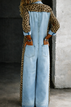 Damesdenimjumpsuit med leopardpaneler og brede ben