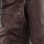 Damen Kapuzenjacke aus veganem Leder mit strukturierter Passform und Reißverschluss-Details