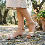 Elegante Damen-Sandalen mit offenem Zehenbereich, Blockabsatz, metallischem Knöchelriemen, Schnallenverschluss und geometrischem Absatzdesign