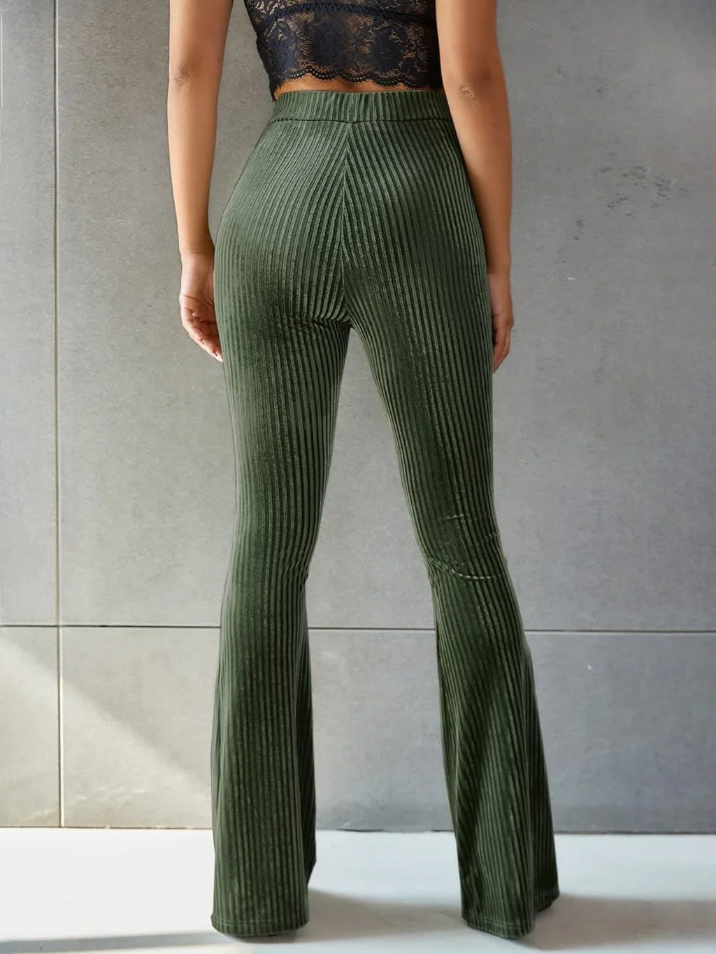 Damen Hochtaillierte ausgestellte Hose mit gerippter Samtstruktur