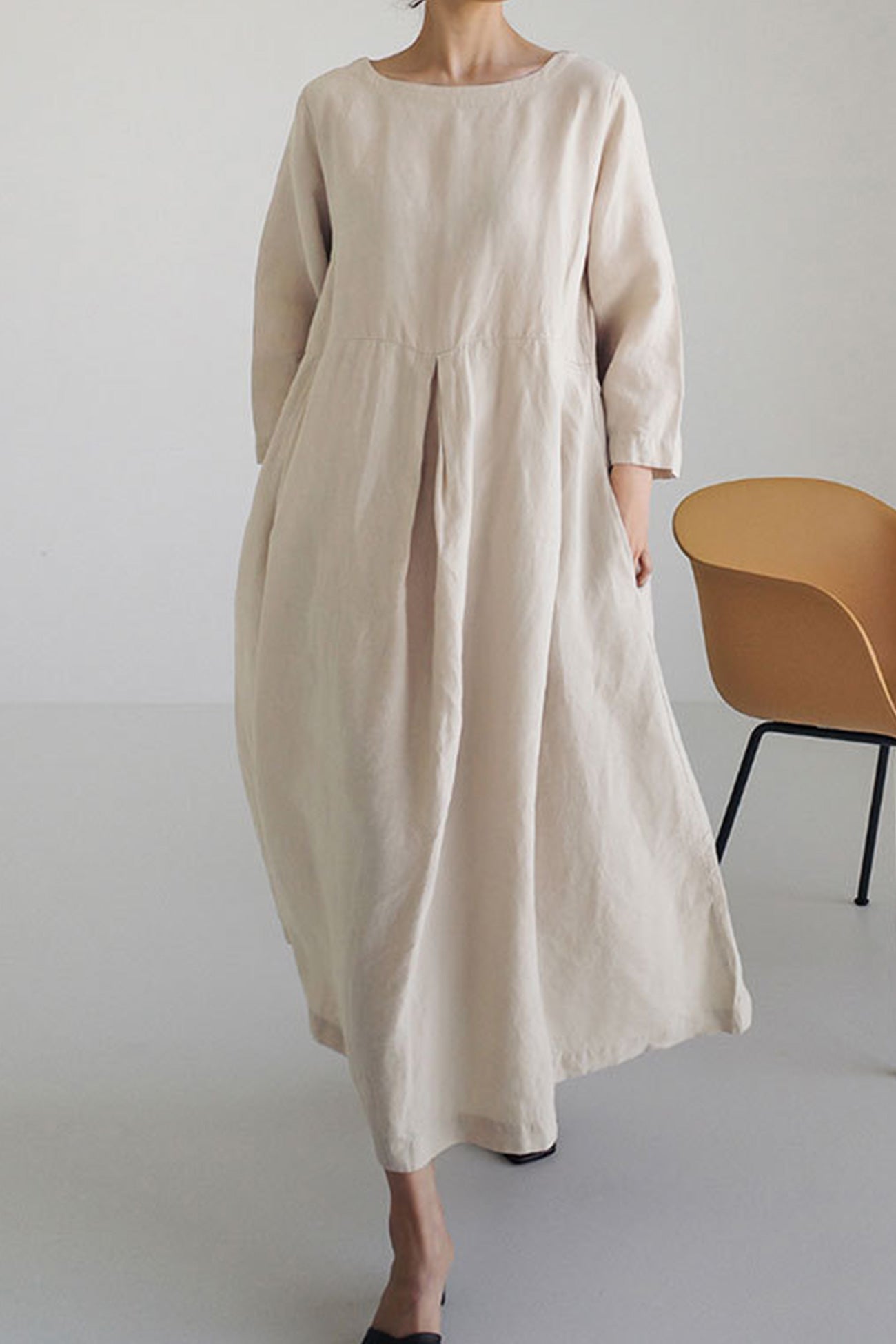Damen Leinen-Midikleid mit lockerem Schnitt und atmungsaktivem Alltagsdesign