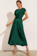 Damen Elegantes Satin-Midikleid mit fließender Silhouette und drapiertem Schnitt
