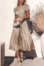 Damen Elegantes Satin-Midikleid mit fließender Silhouette und drapiertem Schnitt