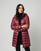 Chaqueta acolchada larga con capucha para mujer