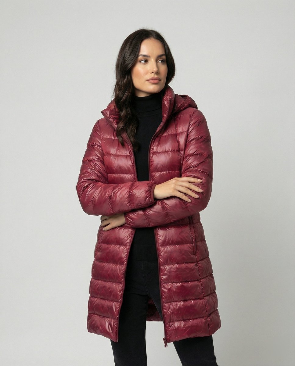 Chaqueta acolchada larga con capucha para mujer