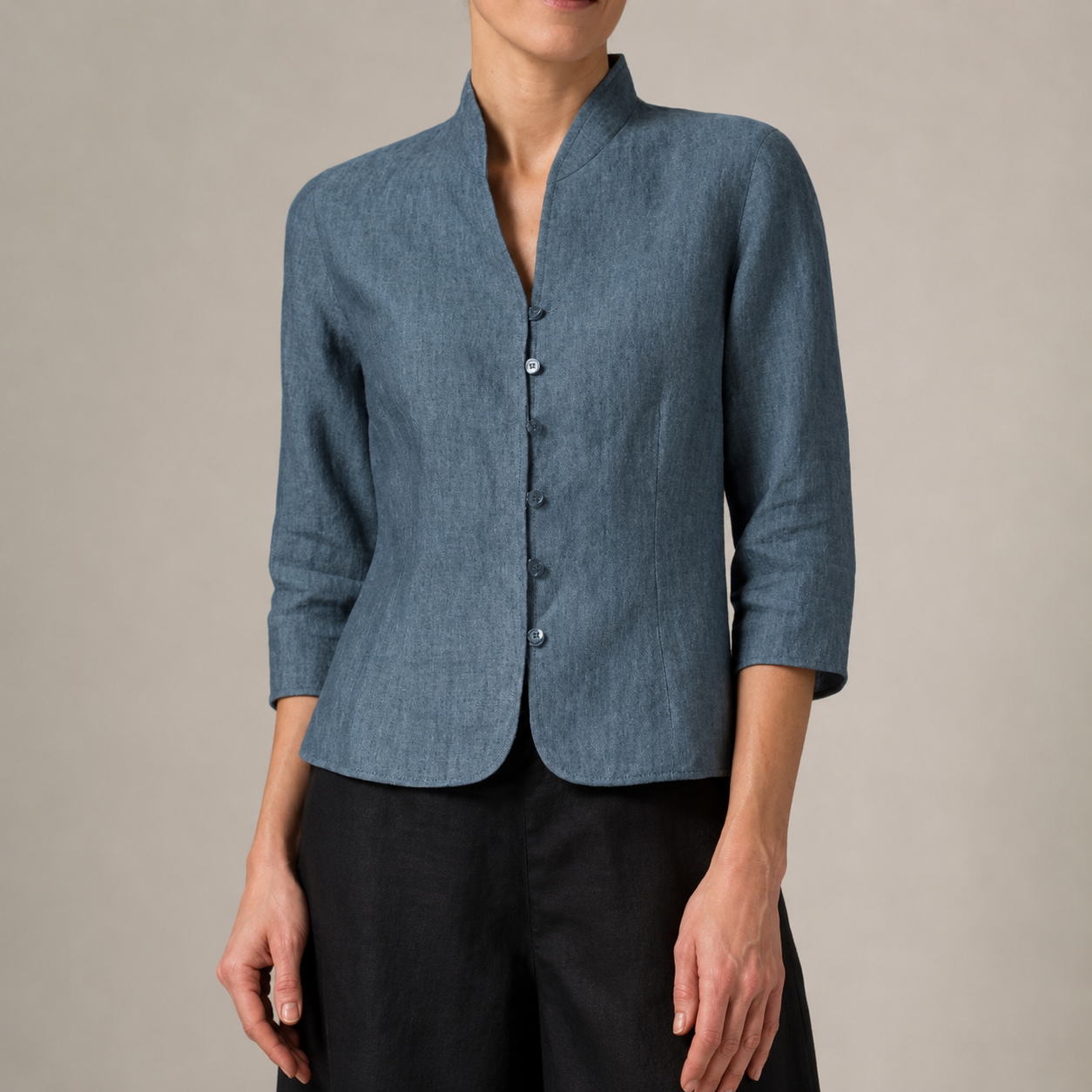Blazer à col mandarin, fermeture boutonnée et manches trois-quarts pour femme