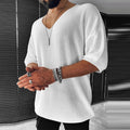 Leichter Herren-Strickpullover mit V-Ausschnitt