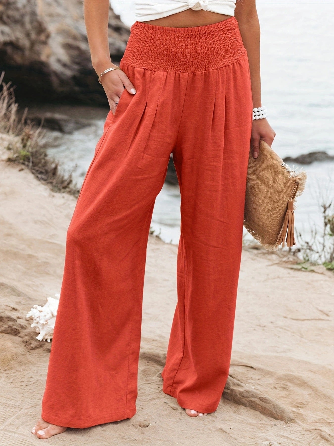 Damenhose mit gerafftem Bund, hoher Taille und weitem Bein, locker und fließend geschnitten