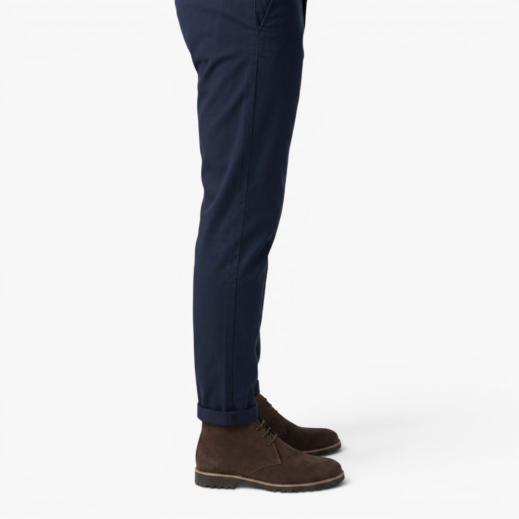 Men's Suede Lace-Up Chukka Boots with Contrast Welt Trim and Rugged Lug Sole
