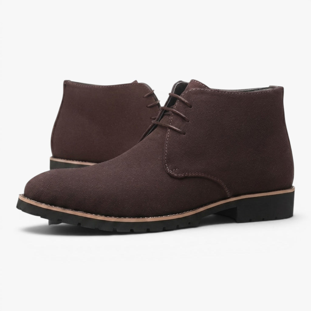Men's Suede Lace-Up Chukka Boots with Contrast Welt Trim and Rugged Lug Sole