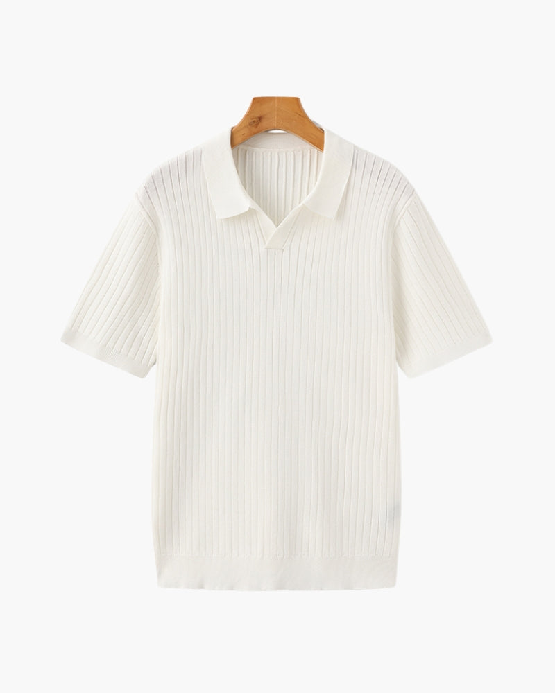 Herren-Polo mit minimalistischem Rippenstrick, vertikalem Strukturmuster und modernem, lockerem Schnitt