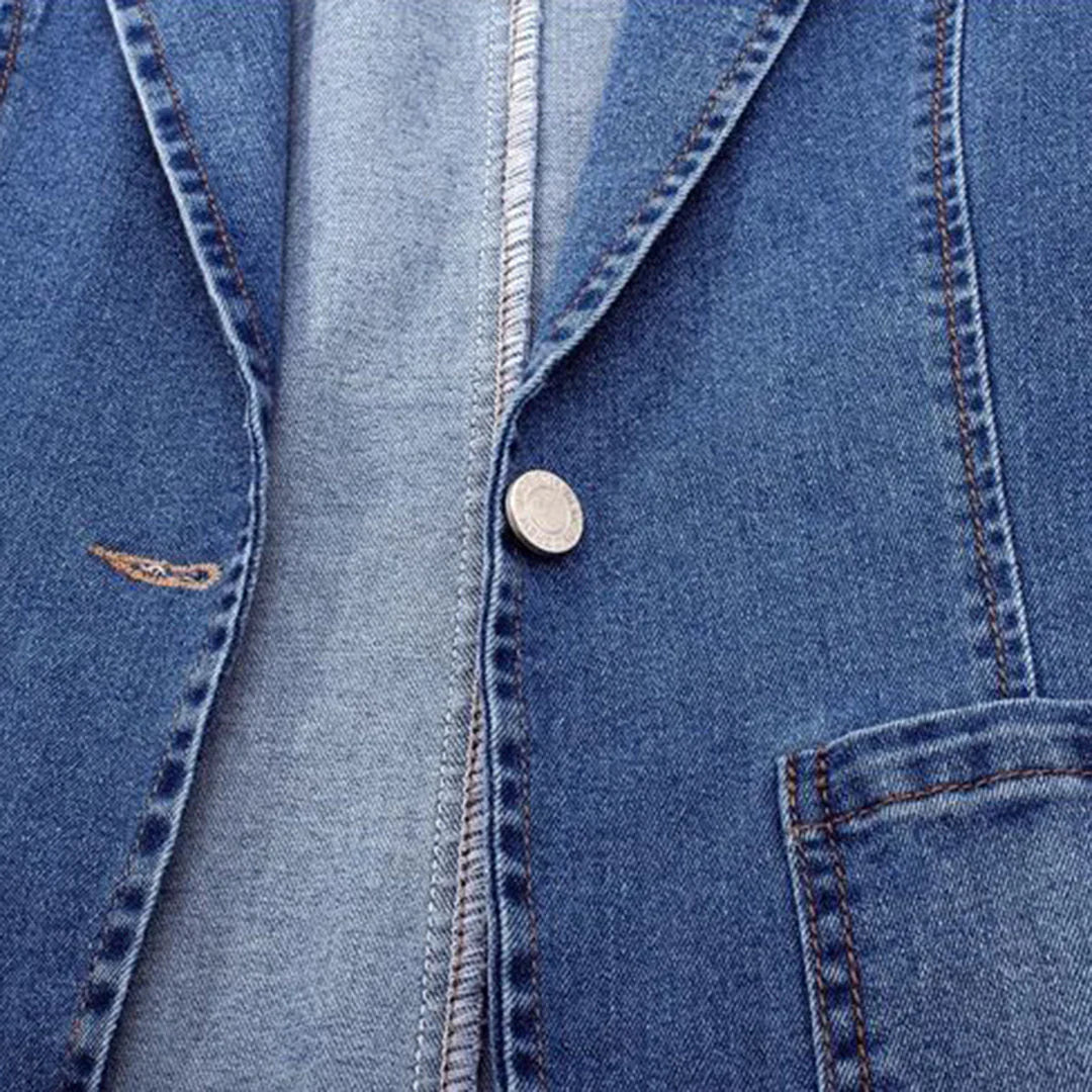 Women’s Tailored Denim Blazer with Practical Pockets and Elegant Fit