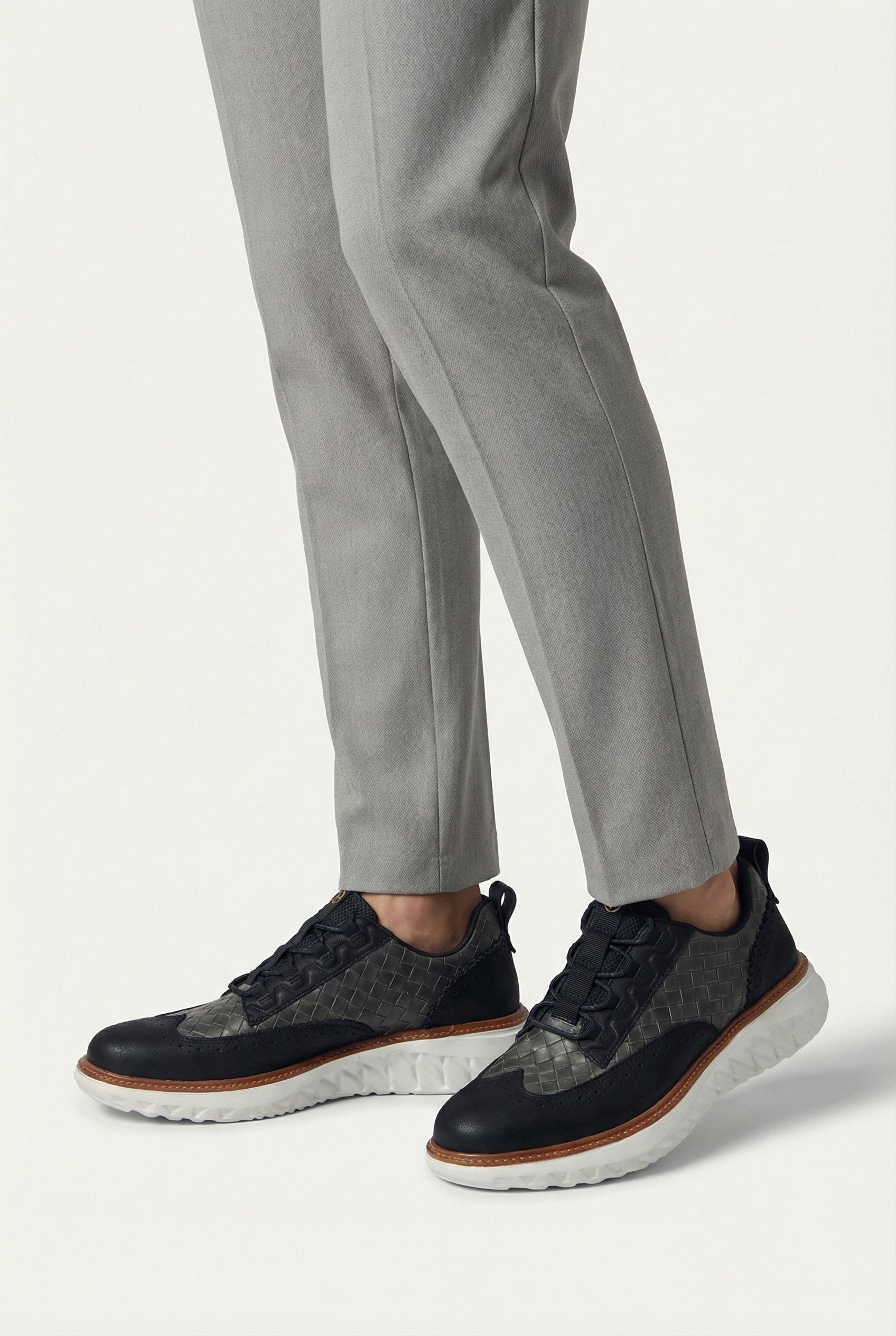 Afslappede sneakers i læder til mænd med snørebånd