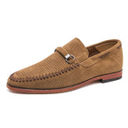 Herrloafers med perforering och slip-on-design