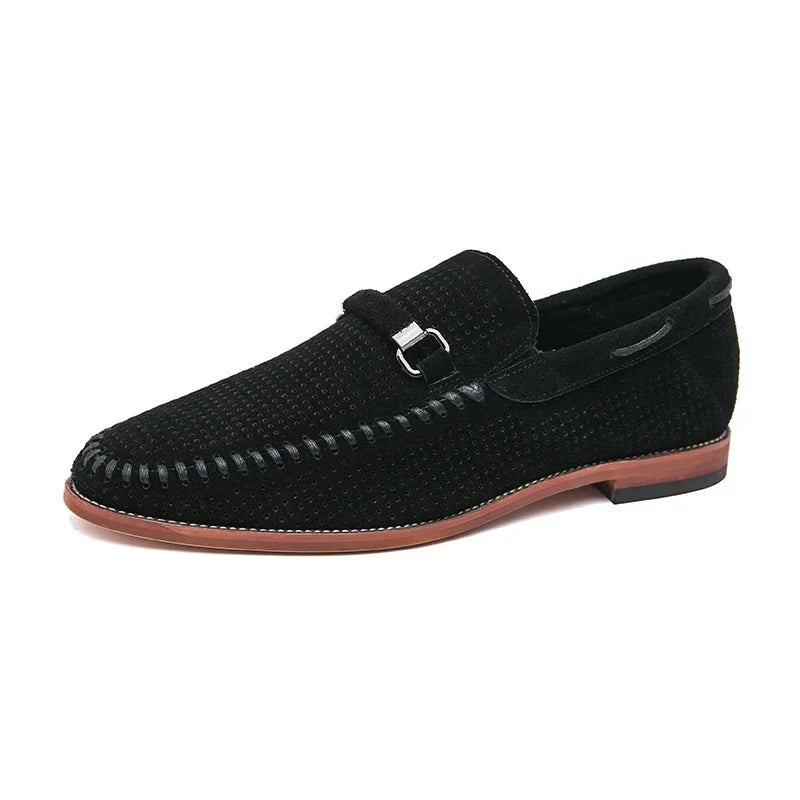 Herrloafers med perforering och slip-on-design