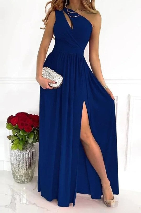 Maxikleid für Damen mit einem Schulterriemen und hohem Schlitz für elegante Anlässe