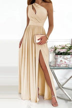 Maxikleid für Damen mit einem Schulterriemen und hohem Schlitz für elegante Anlässe