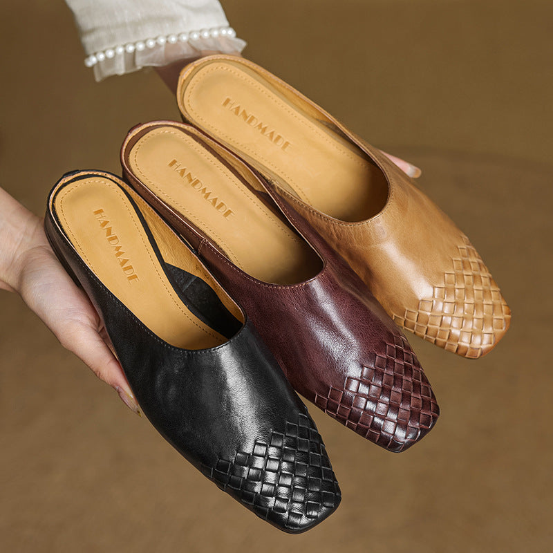 Mules plates tressées pour femmes