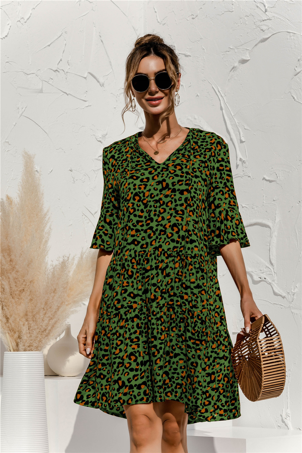 Women's Floral Mini Dress for Relaxed Summer Days and Holidays