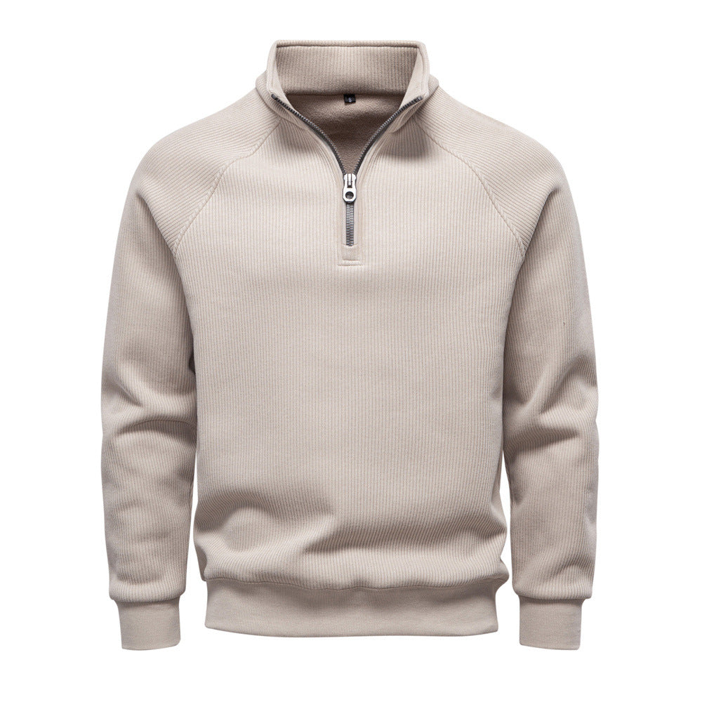 Herrenpullover mit kurzem Reißverschluss und Stehkragen