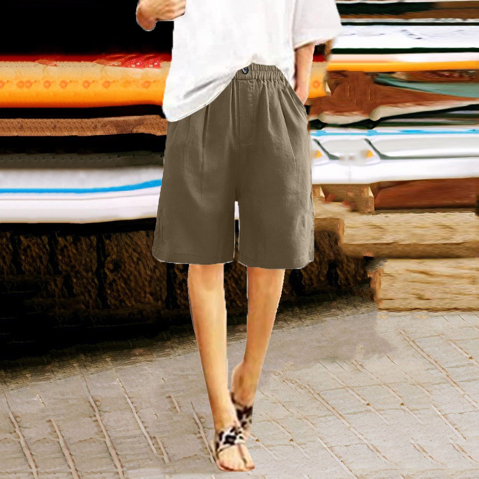 Short bermuda à jambes larges et taille haute pour femme avec poches latérales  