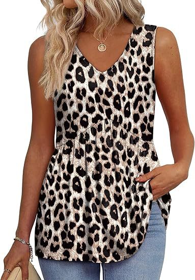 Women's Textured Sleeveless V-Neck Tunic Top with Flowing Pleated Hem