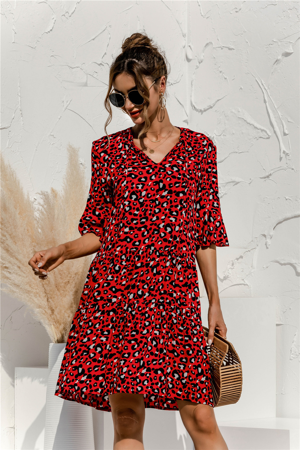 Women's Floral Mini Dress for Relaxed Summer Days and Holidays