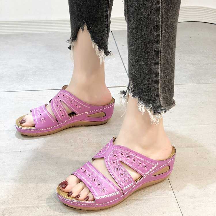 Bequeme Damensandalen für den Sommer mit Cut-Out-Riemendesign und gepolsterter Sohle