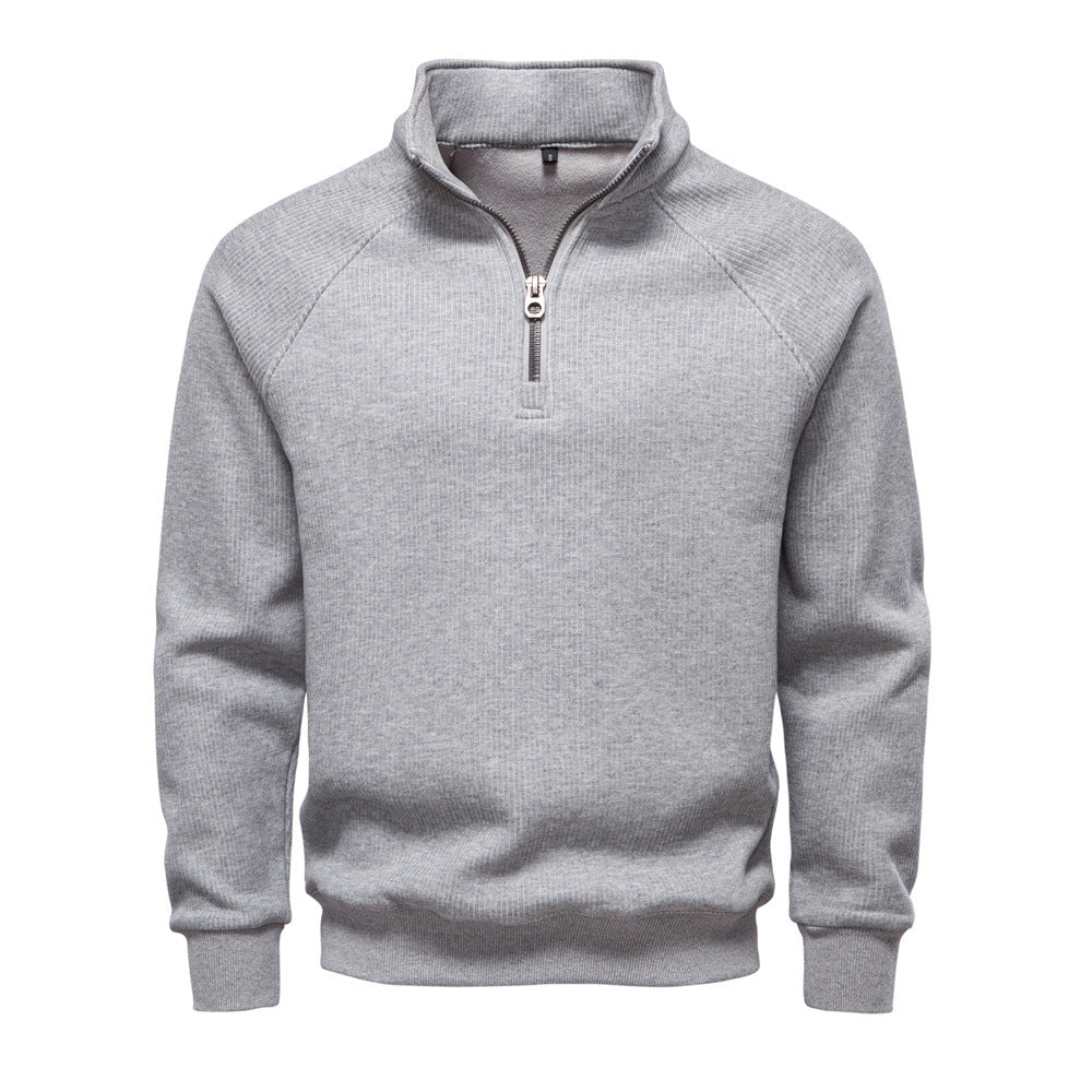 Herrenpullover mit kurzem Reißverschluss und Stehkragen
