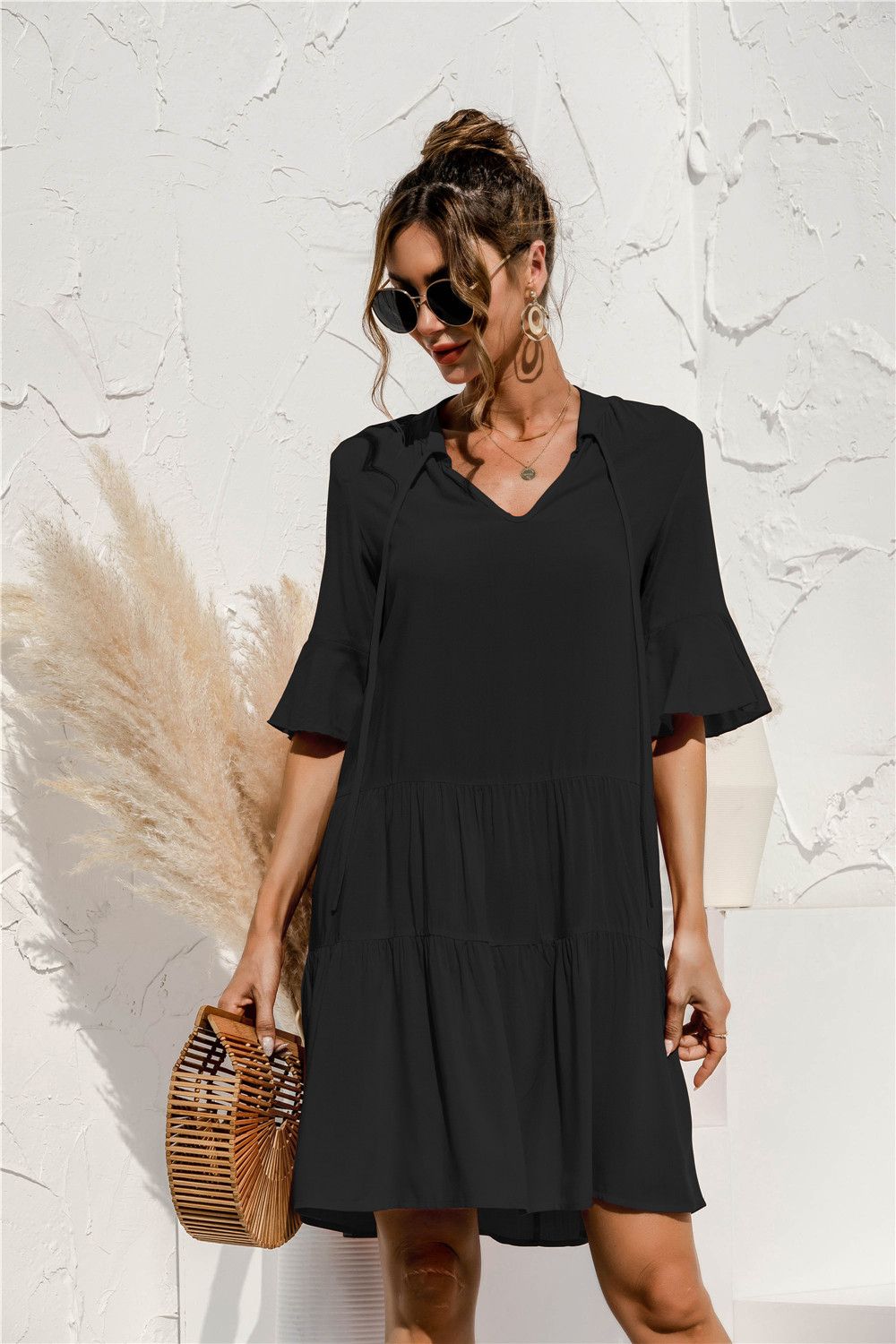 Women's Floral Mini Dress for Relaxed Summer Days and Holidays