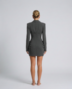 Miniabito sartoriale da donna con blazer