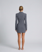 Miniabito sartoriale da donna con blazer