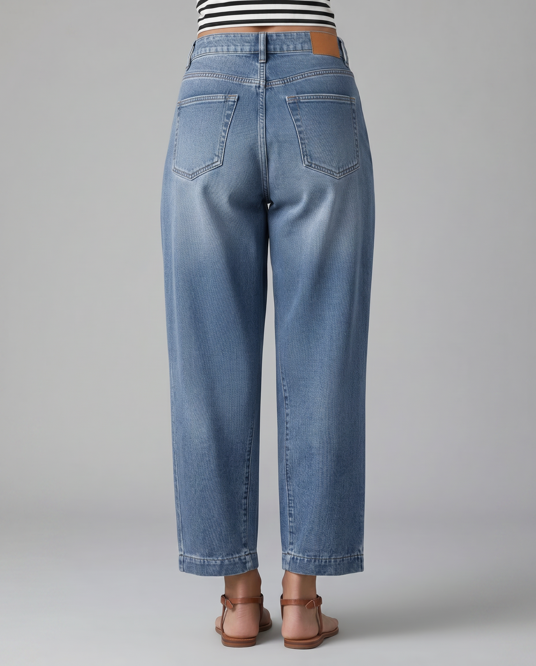 Women's Relaxed Barrel-Leg Jeans