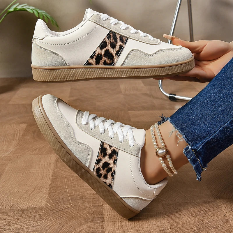 Damen Freizeitsneaker mit modischem Paneeldetail