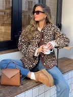 Cardigan da donna con stampa leopardata e bottoni