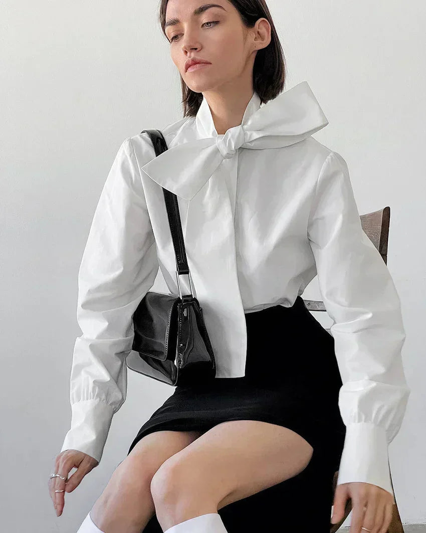 Damen Schleifenkragen-Bluse mit eleganter, strukturierter Passform und langen Ärmeln