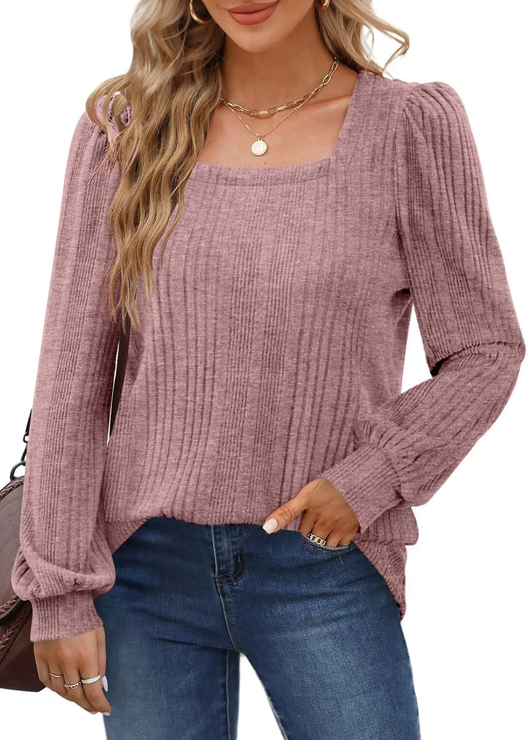 Pull côtelé pour femme à encolure carrée