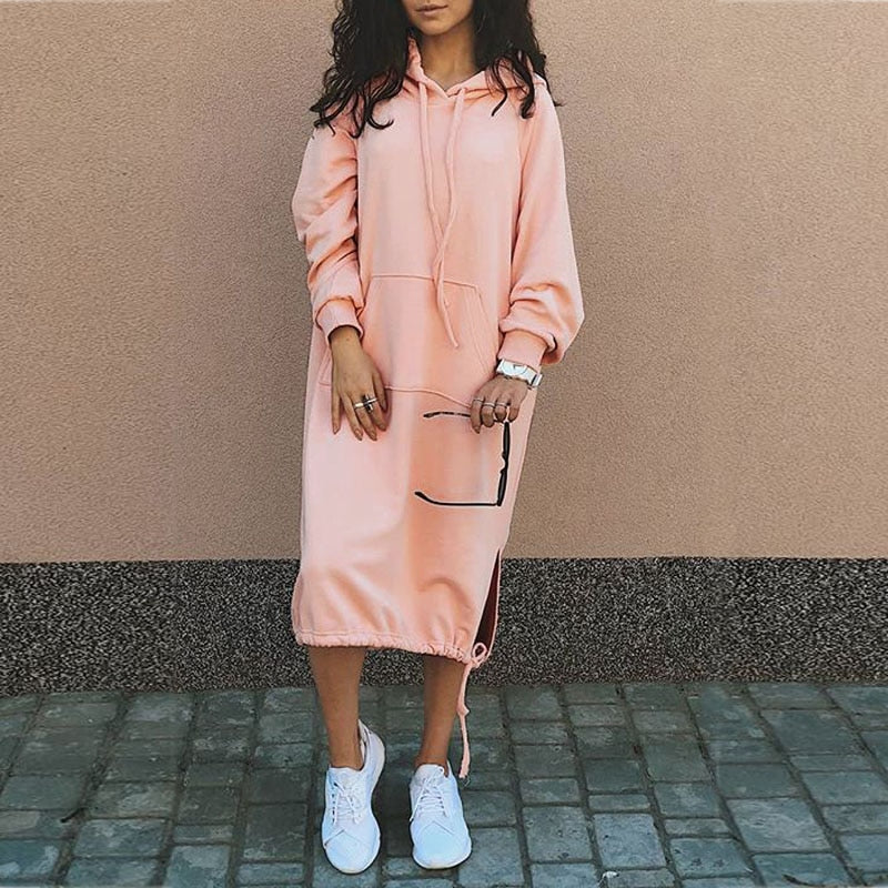 Abito midi con cappuccio da donna