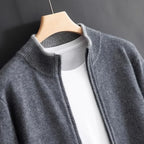 Men's Minimalist Zip-Up Knit Cardigan