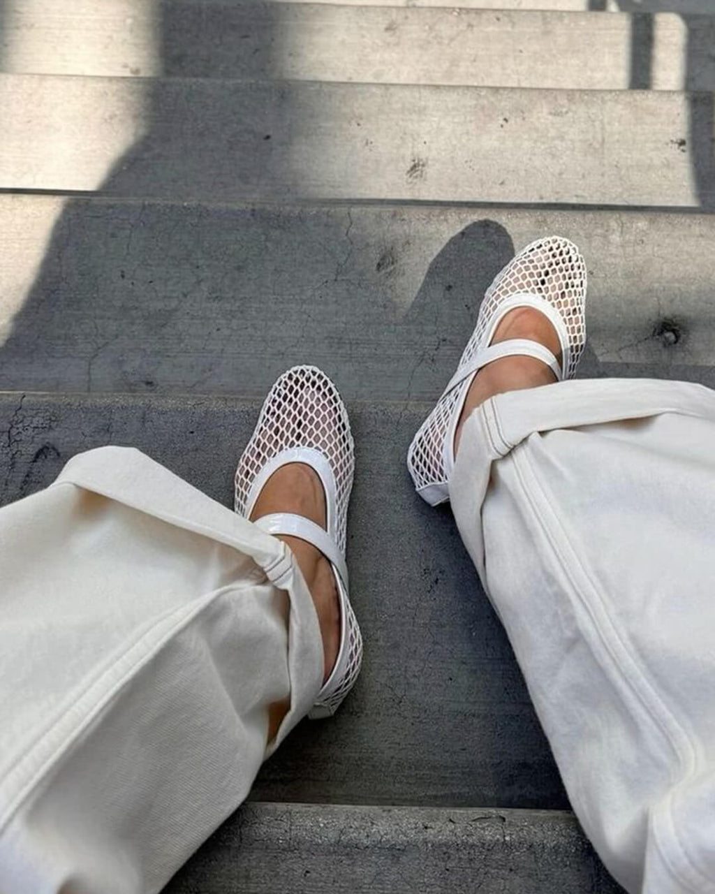 Damskie płaskie buty Mary Jane z siateczki