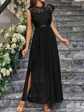 Maxikleid aus Spitze für Damen mit fließendem Rock und Rüschendetail für elegante Anlässe