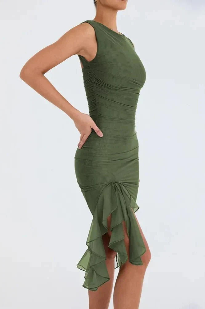 Damen Midikleid mit Raffung, Rüschensaum und ärmelloser, figurbetonter Passform