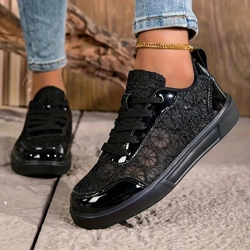Women’s Breathable Lace Sneakers with Lightweight Sole and Elegant Fit