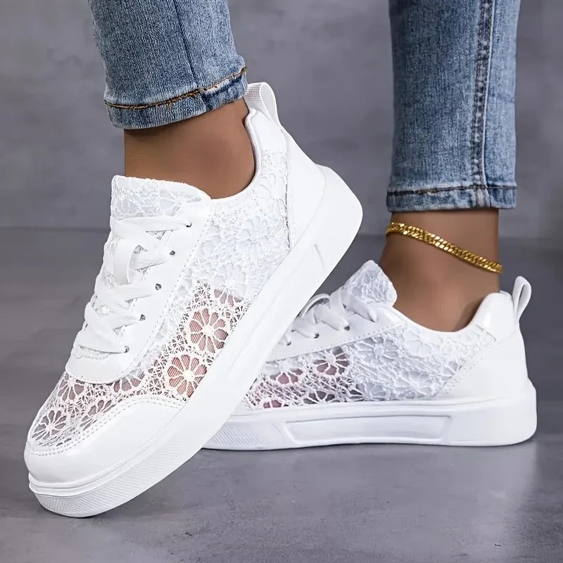 Women’s Breathable Lace Sneakers with Lightweight Sole and Elegant Fit