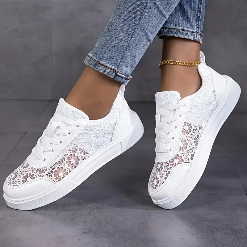 Women’s Breathable Lace Sneakers with Lightweight Sole and Elegant Fit