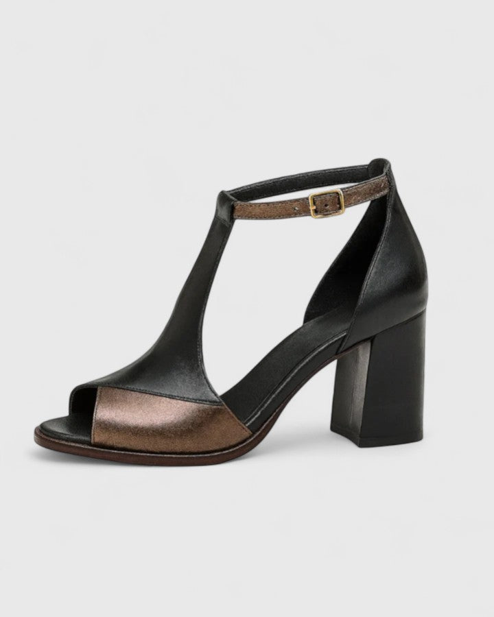 Sandali da donna con tacco squadrato e inserti cut-out