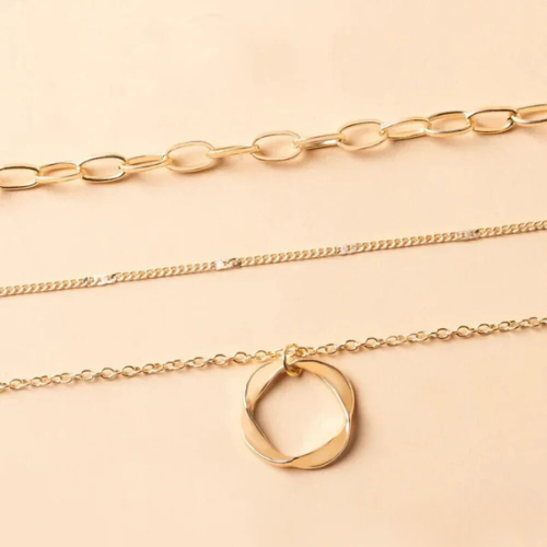 Women’s Layered Circle Pendant Necklace