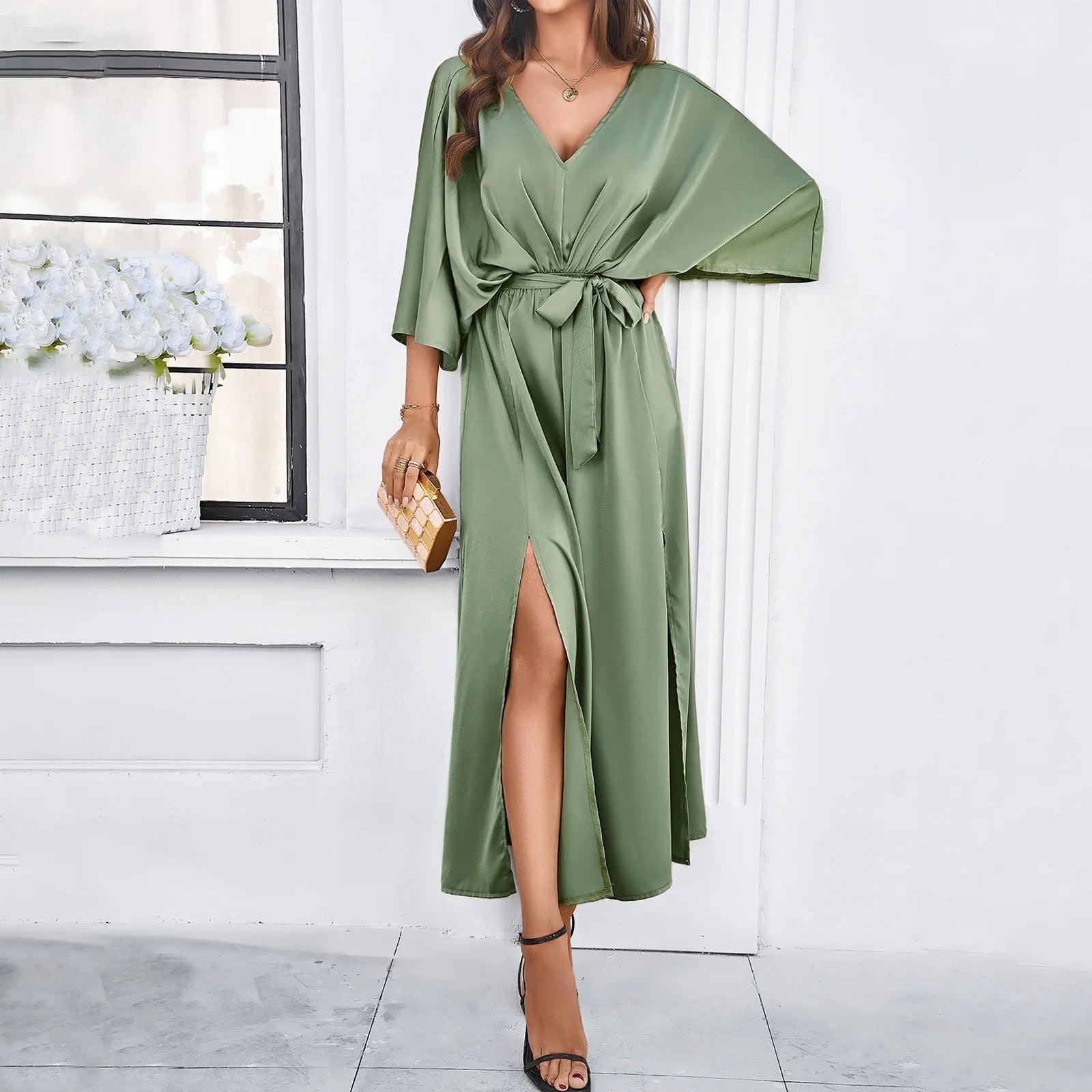 Maxikleid für Damen mit V-Ausschnitt, Taillengürtel und Seitenschlitz