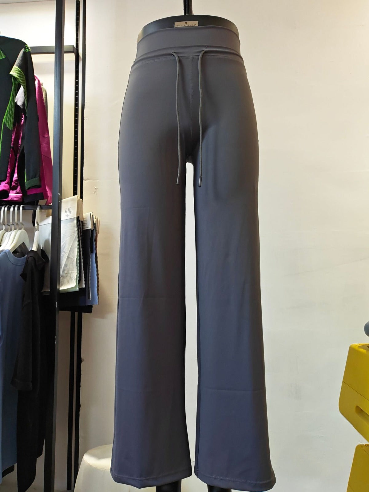 Damen-Hosen mit weitem Bein aus Leinenmischung und Kordelzugbund für den Alltag